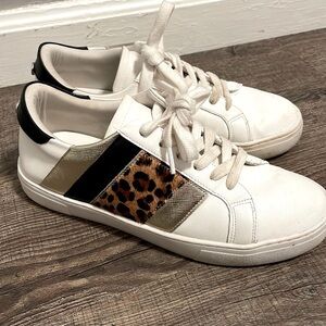 STEVE MADDEN WOMENS 7.5 SNEAKER